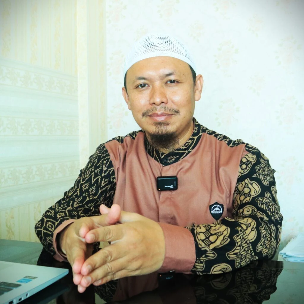 Bimbingan tahfizh oleh Mudir Al Hunafa